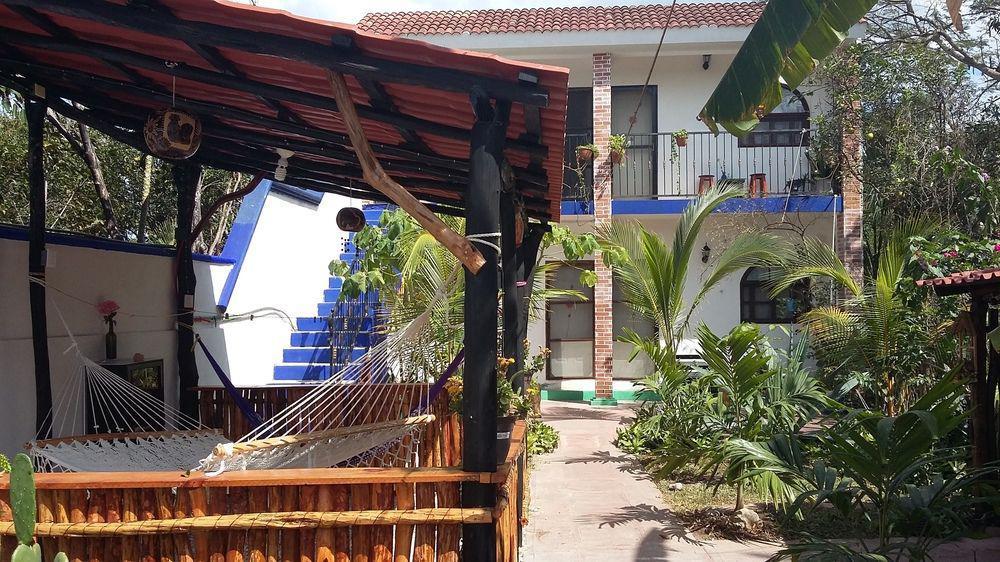 La Casa De Angel Valladolid Eksteriør billede